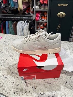 Nike dunk low retro PRM